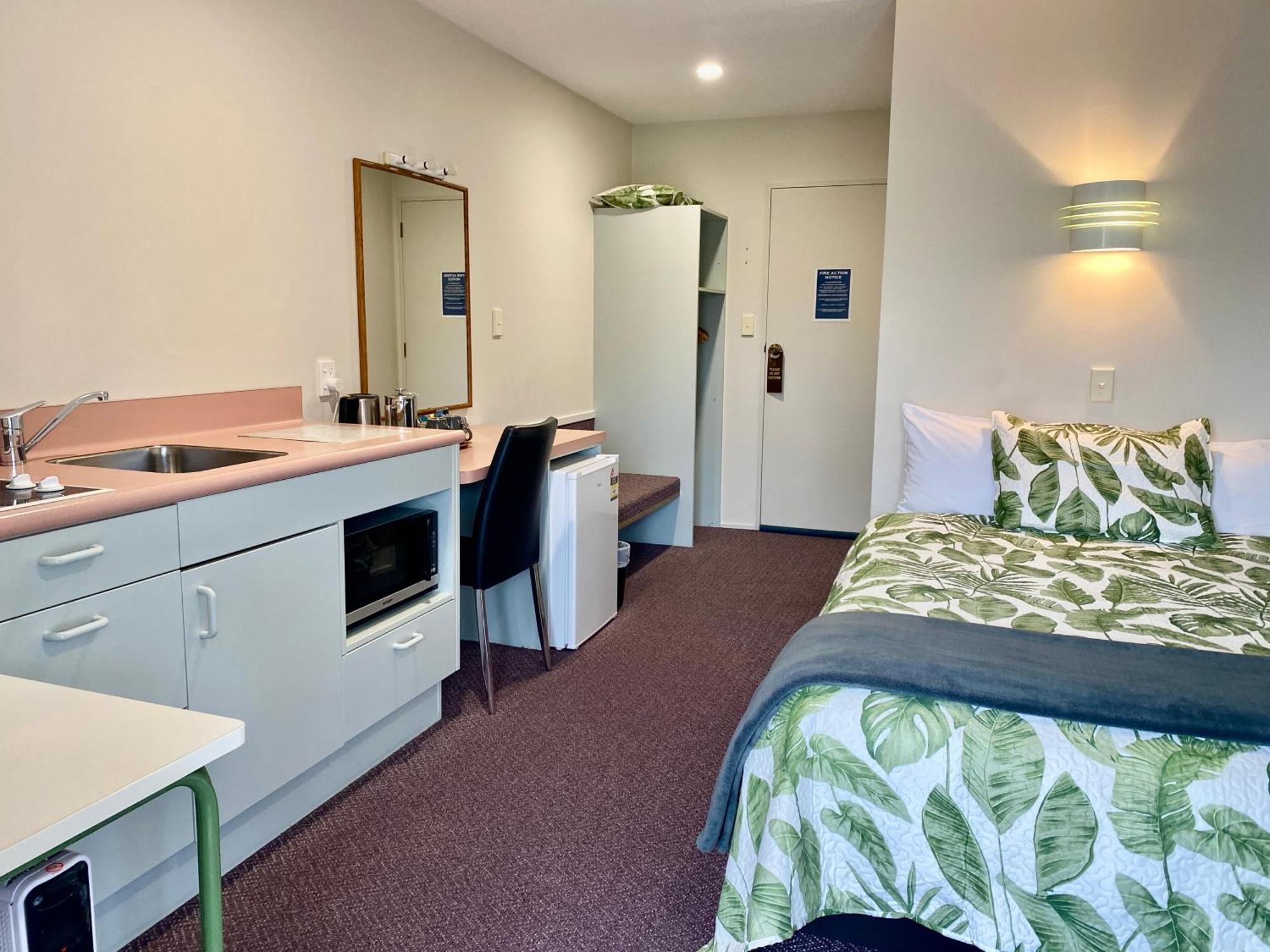 Motel Heritage Park 3*